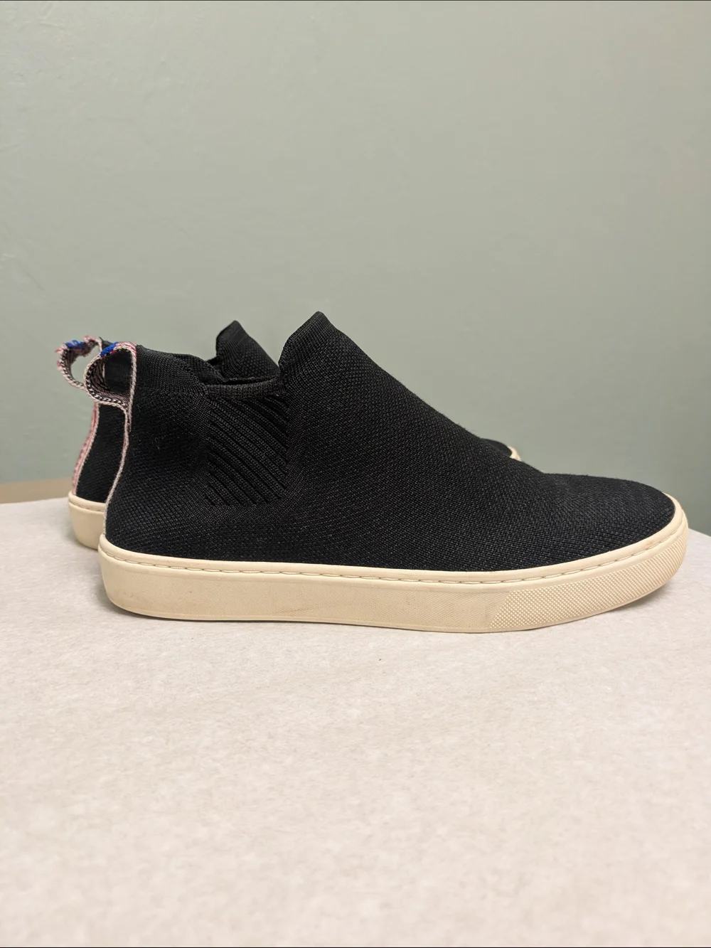 Rothy's Black Knit Slip-On Chelsea Boot Sz:7. 5 Washable Everyday Essential Glam